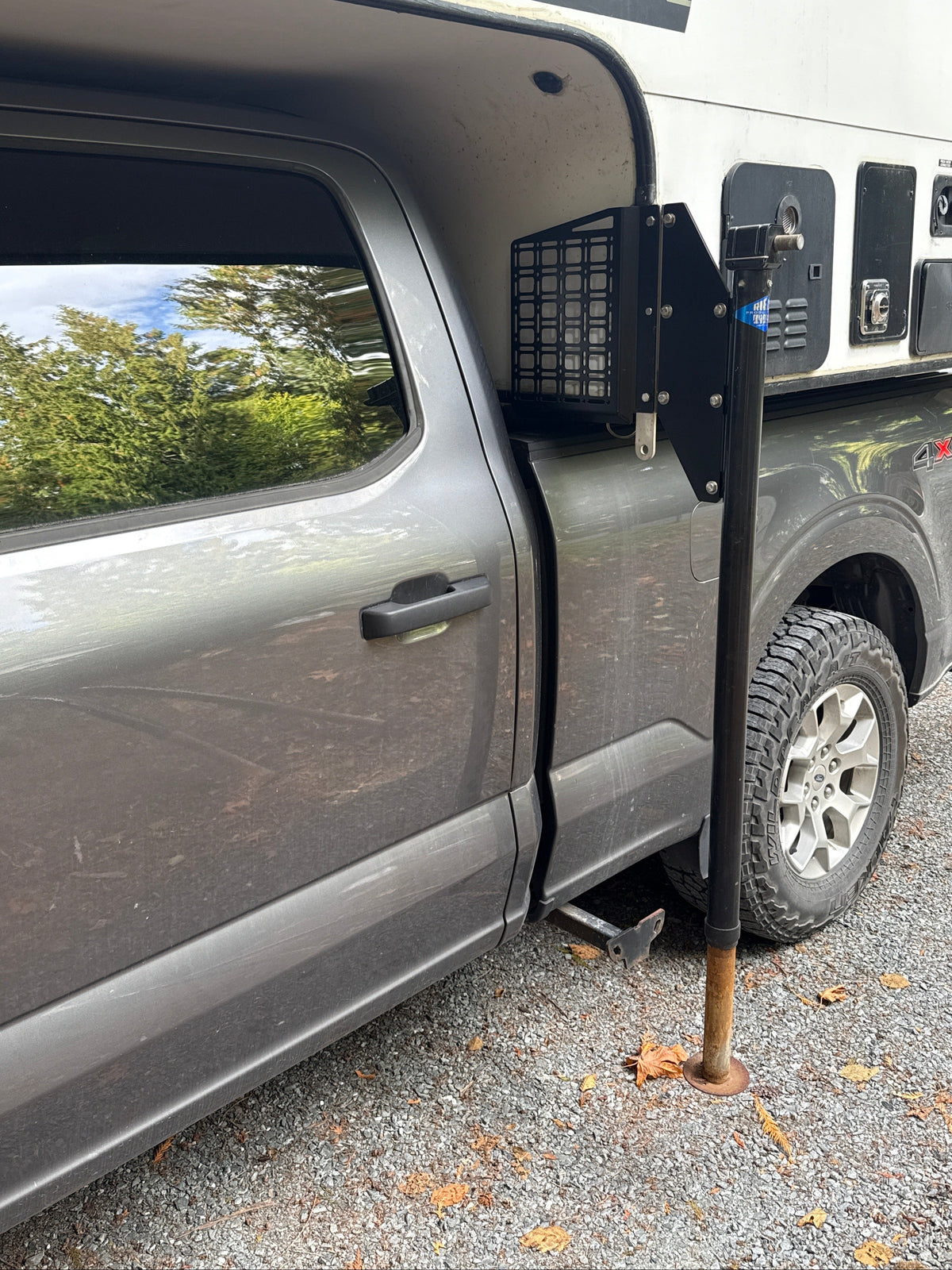 Offset Extension Brackets for Rieco-Titan or Atwood Jacks